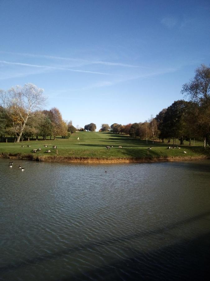 Weald Of Kent Golf Course And Hotel Headcorn ภายนอก รูปภาพ